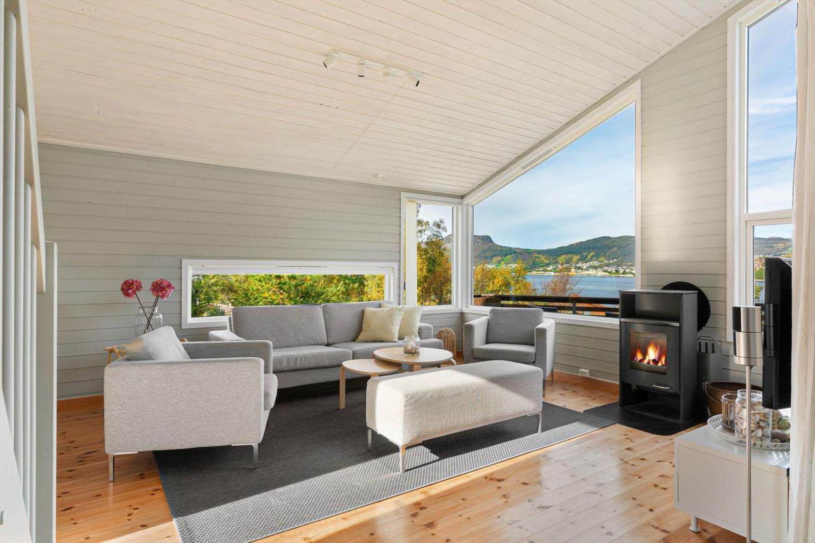 Charming House Located By The Fjord With The Pultpitrock Within Short Distance Villa Jørpeland Buitenkant foto
