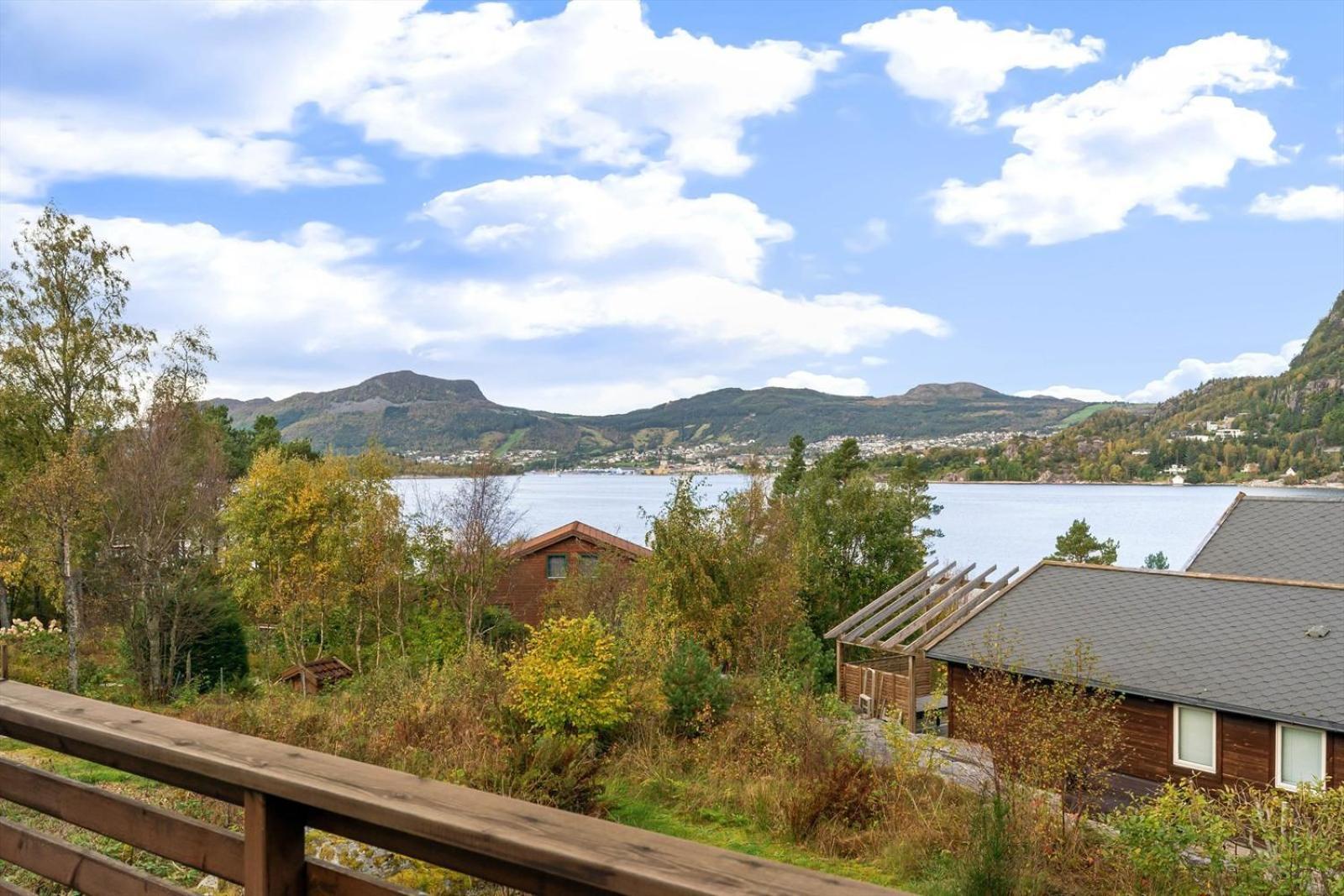 Charming House Located By The Fjord With The Pultpitrock Within Short Distance Villa Jørpeland Buitenkant foto